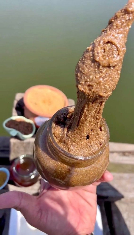 3کیلو معجون گیاهی کلحر پاکستانی ترکیب ۱۶ گیاه و 30گرم ژل رویال افزایش 5 تا 7کیلو وزن در دوماه